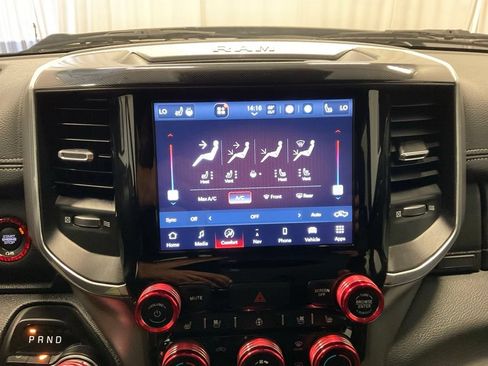 Used 2022 RAM 1500 Laramie AWD/4WD image 24