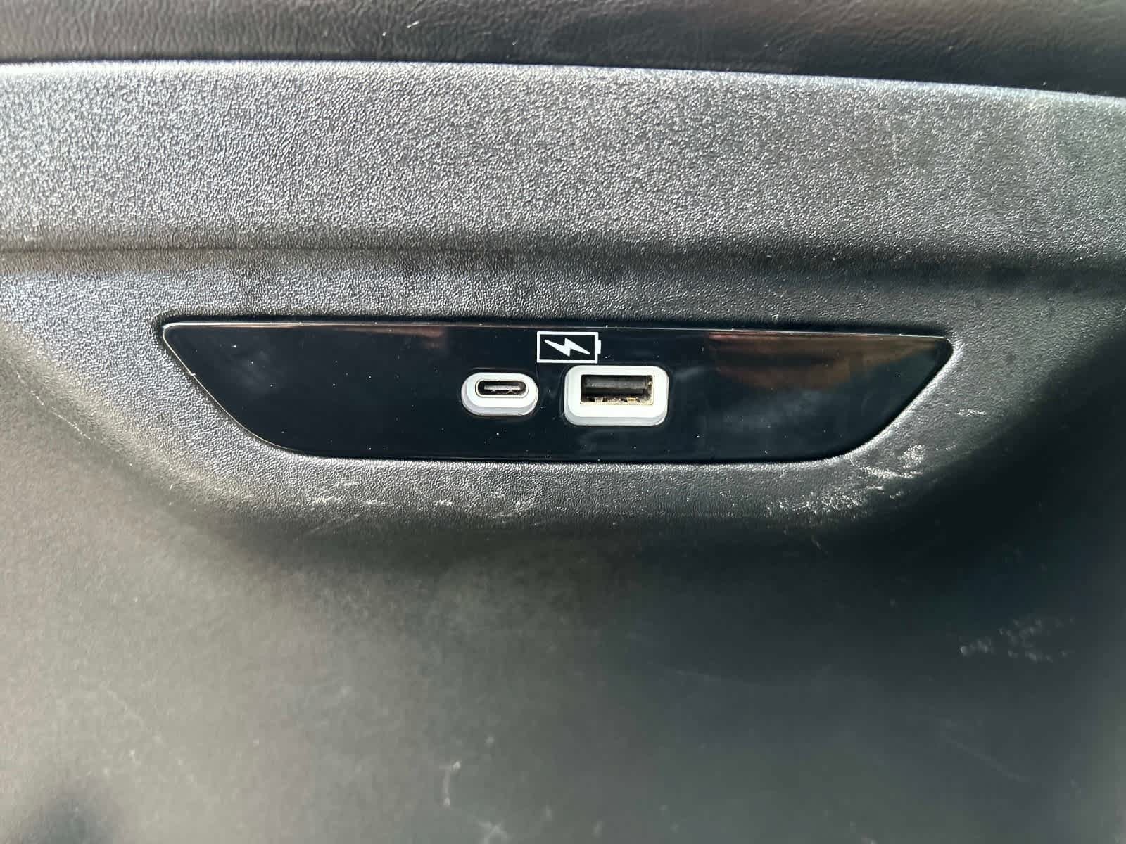 Used 2023 Chrysler Pacifica Limited FWD image 24