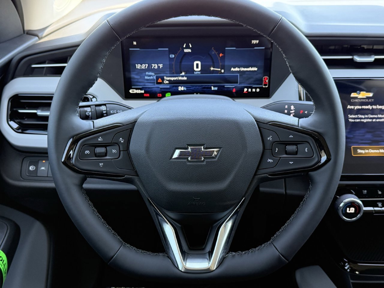 Used 2027 Chevrolet Bolt RS FWD image 12