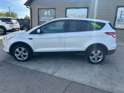 Used 2015 Ford Escape SE FWD image 8