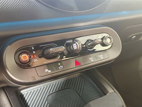 Certified 2025 MINI Cooper Countryman S w/ Comfort Package Max image 20