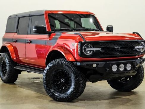 Used 2023 Ford Bronco Badlands AWD/4WD image 5