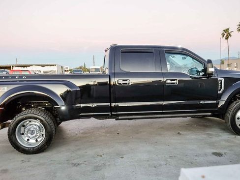 Used 2022 Ford F450 Limited w/ FX4 Off-Road Package image 12