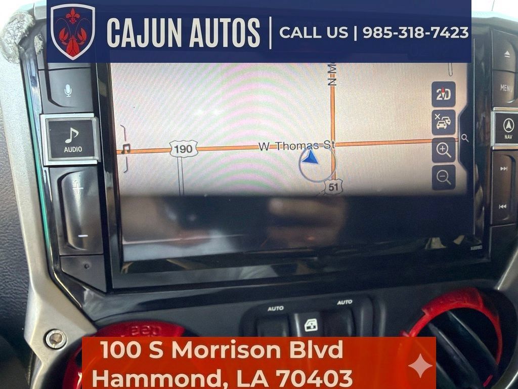 Used 2018 Jeep Wrangler Unlimited Rubicon w/ Connectivity Group AWD/4WD image 29