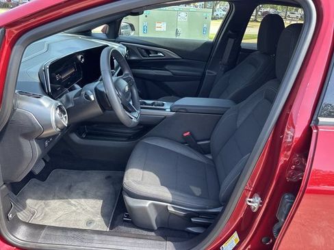 Used 2026 Chevrolet Equinox EV LT FWD image 14