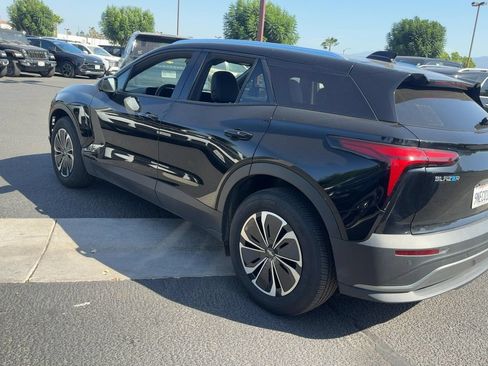 Used 2024 Chevrolet Blazer EV LT AWD/4WD image 8