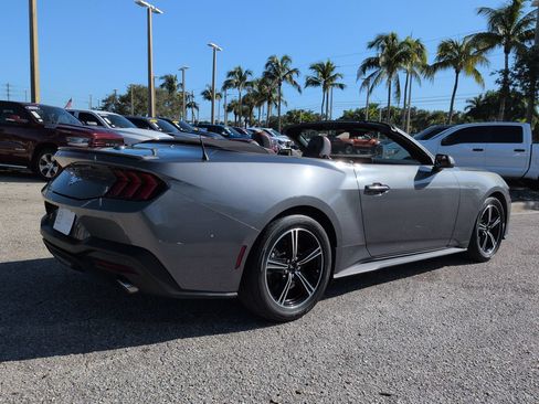Used 2025 Ford Mustang Premium RWD image 5