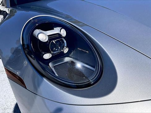 Used 2020 Porsche 911 Carrera image 25