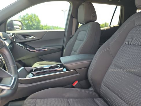 Used 2025 Chevrolet Equinox LT w/ Safety and Technology Package FWD image 20