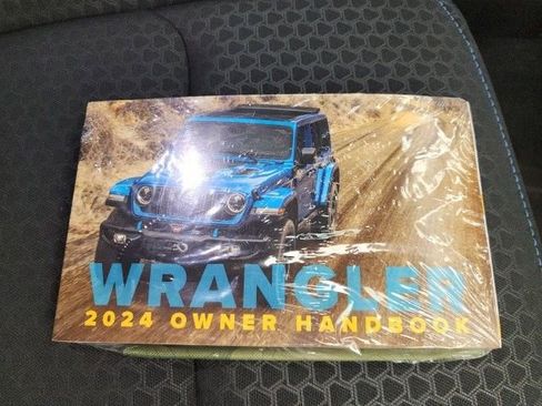 New 2024 Jeep Wrangler Unlimited Rubicon 4xe w/ Convenience Group image 32
