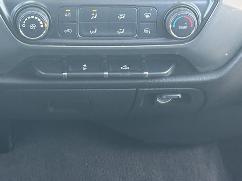Certified 2019 Chevrolet Silverado 1500 LT RWD image 20