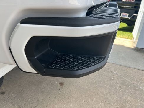 Used 2023 GMC Sierra 2500 Denali w/ Denali Ultimate Package AWD/4WD image 15