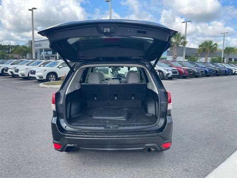 Used 2019 Subaru Forester Premium AWD/4WD image 28