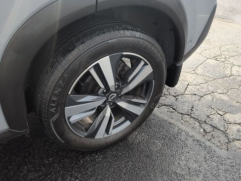 Certified 2023 Nissan Rogue Platinum w/ Platinum Premium Package image 15