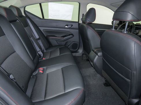 New 2025 Nissan Altima 2.5 SR image 26