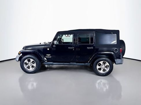 Used 2015 Jeep Wrangler Unlimited Sahara w/ Max Tow Package AWD/4WD image 11