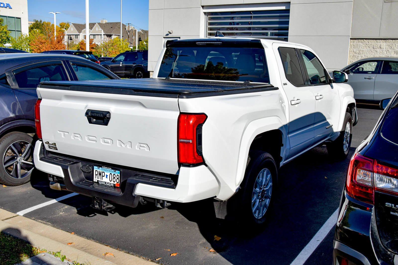Used 2024 Toyota Tacoma SR5 AWD/4WD image 5