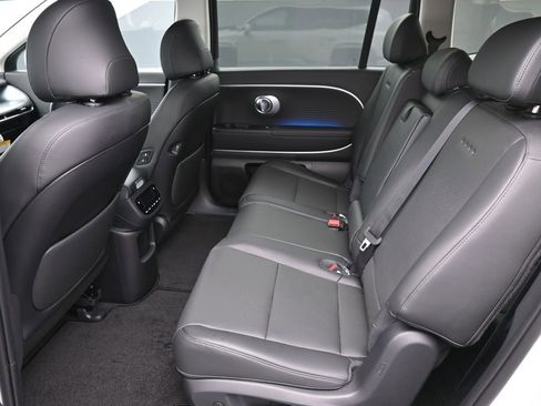 New 2026 Hyundai Ioniq 9 SEL image 11