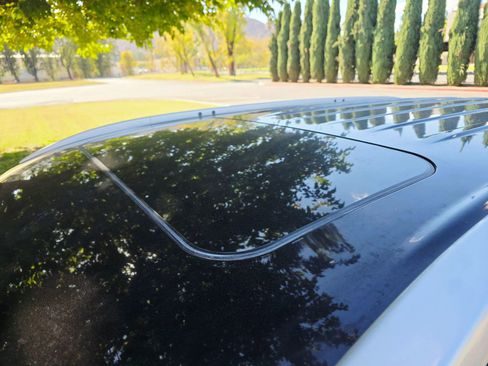 Used 2018 Mitsubishi Outlander SEL image 51