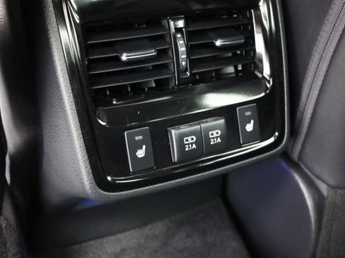 Used 2019 Toyota Avalon Touring image 18