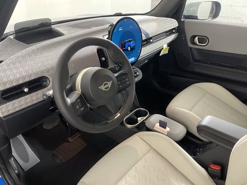 Certified 2025 MINI Cooper S image 12