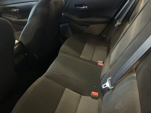 Used 2022 Nissan Sentra SV FWD image 5