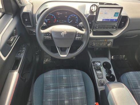 Used 2024 Ford Bronco Sport Heritage image 8