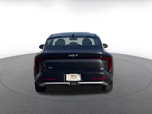 Used 2025 Kia K4 LXS image 12