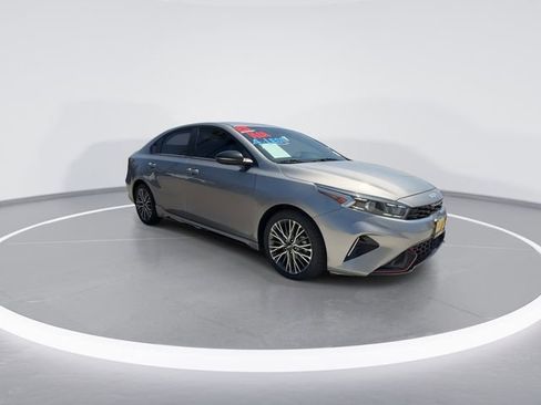 Used 2023 Kia Forte GT-Line FWD image 2