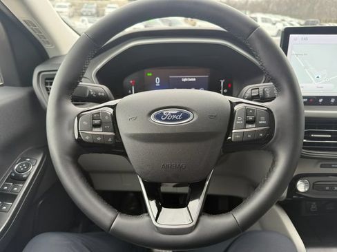 Used 2024 Ford Escape SE FWD image 22