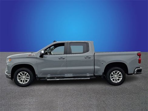 Used 2024 Chevrolet Silverado 1500 LT w/ Z71 Off-Road Package image 7