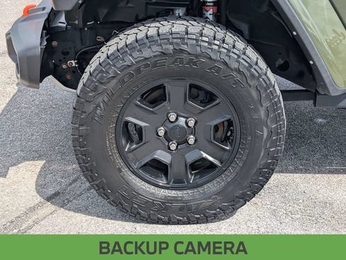 Used 2022 Jeep Gladiator Mojave w/ LED Lighting Group AWD/4WD image 12