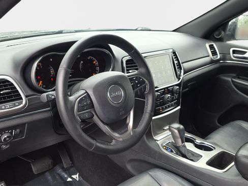 Used 2019 Jeep Grand Cherokee Limited RWD image 14