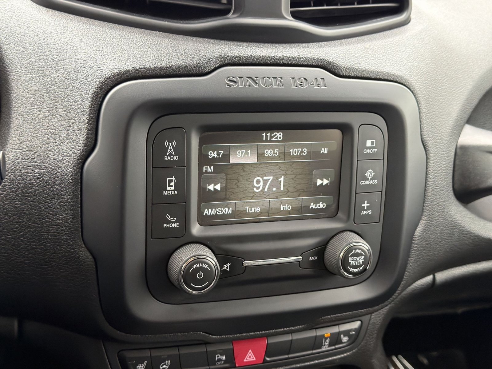 Used 2017 Jeep Renegade Limited w/ Advanced Technology Group AWD/4WD image 18