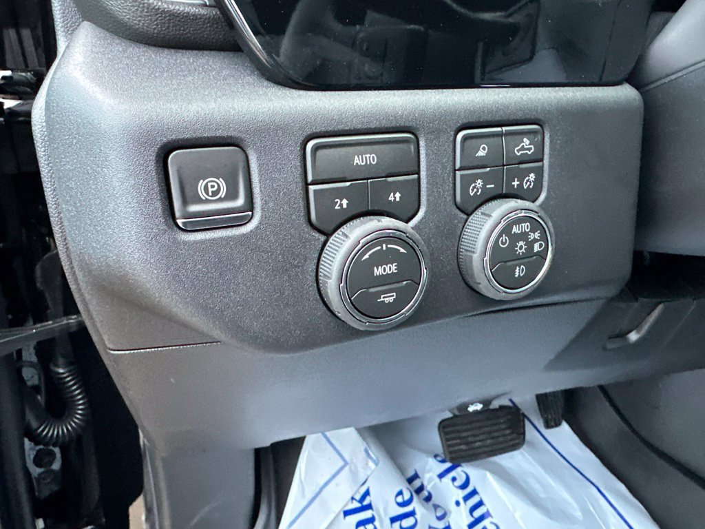 New 2026 Chevrolet Silverado 1500 RST w/ RST All Star Premium Package AWD/4WD image 10