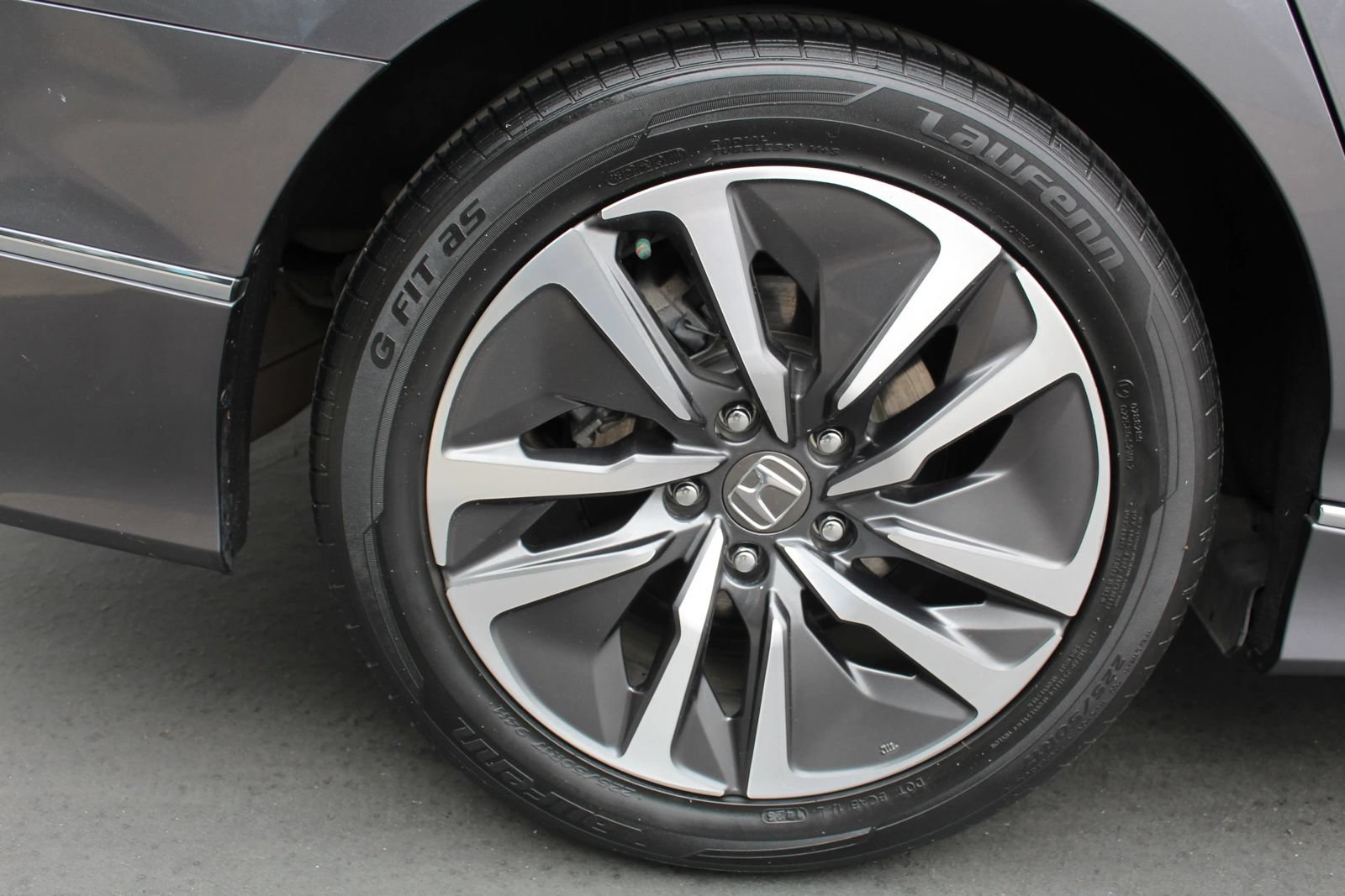 Used 2019 Honda Accord EX image 36