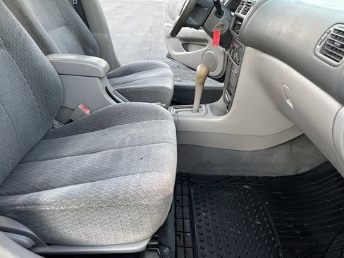 Used 2001 Toyota Corolla LE image 36