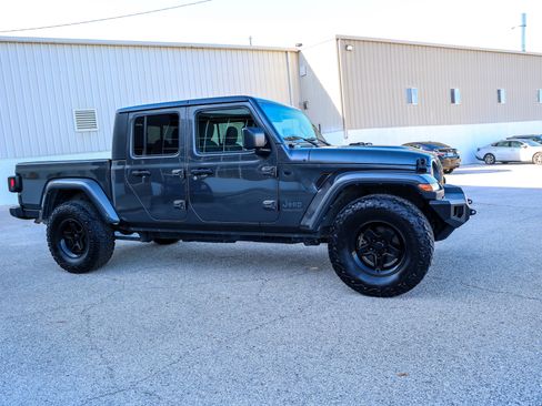 Used 2021 Jeep Gladiator Sport w/ Quick Order Package 26Q 80th AWD/4WD image 7