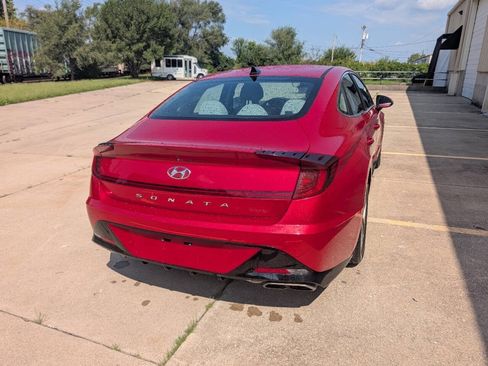 Used 2021 Hyundai Sonata SEL FWD image 2