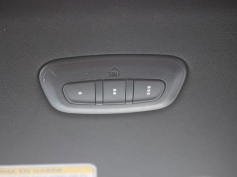 Used 2023 RAM 1500 Laramie AWD/4WD image 14