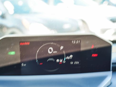 New 2026 Subaru Solterra Premium image 25