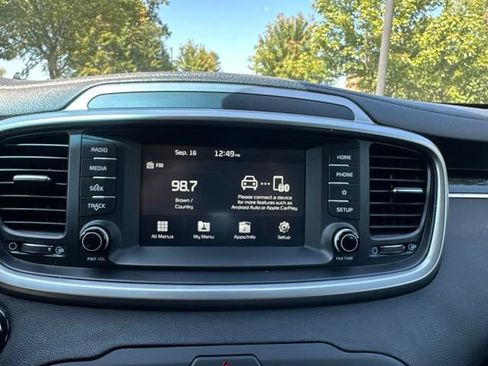 Used 2020 Kia Sorento EX AWD/4WD image 40