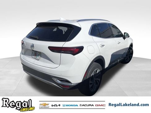 Used 2022 Buick Envision Essence w/ Technology Package I image 2