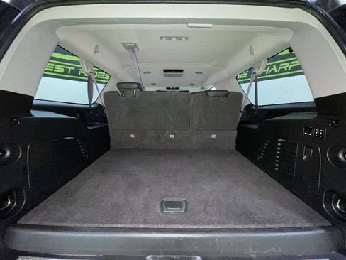 Used 2017 Cadillac Escalade ESV Premium Luxury AWD/4WD image 30