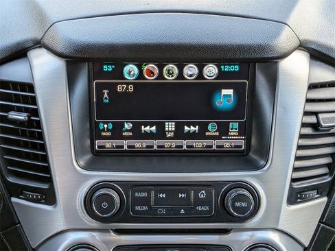 Used 2017 GMC Yukon XL SLT w/ Open Road Package image 19