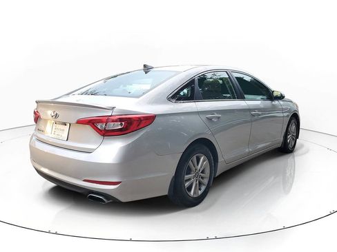 Used 2015 Hyundai Sonata SE image 6