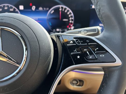 Used 2025 Mercedes-Benz GLE 450e 4MATIC image 20