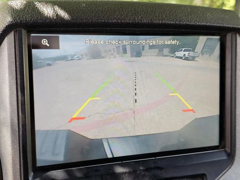 Used 2015 Ford F250 Lariat w/ Lariat Interior Package image 25