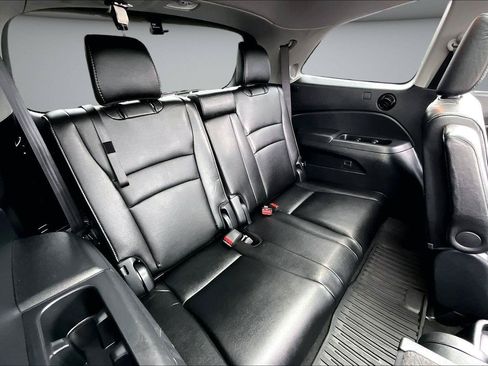 Used 2016 Honda Pilot Elite image 27
