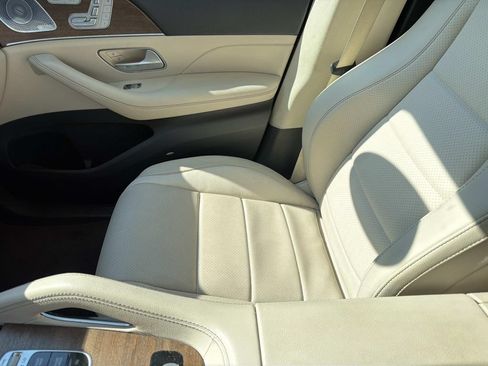 Used 2020 Mercedes-Benz GLS 450 4MATIC image 16